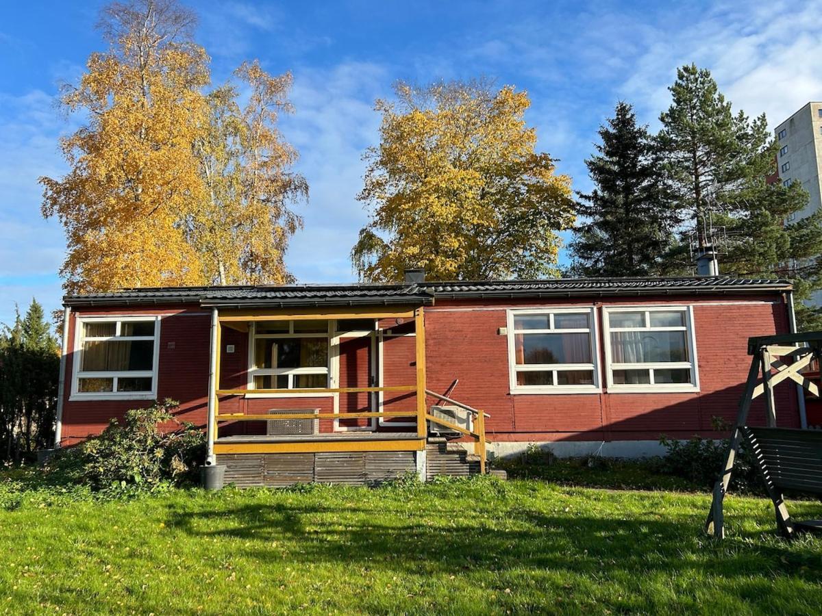 Bungalow House Flat In Rekola 33M2 Vantaa Kültér fotó